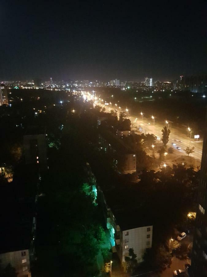 Lux Апартаменты В Киеве Kültér fotó
